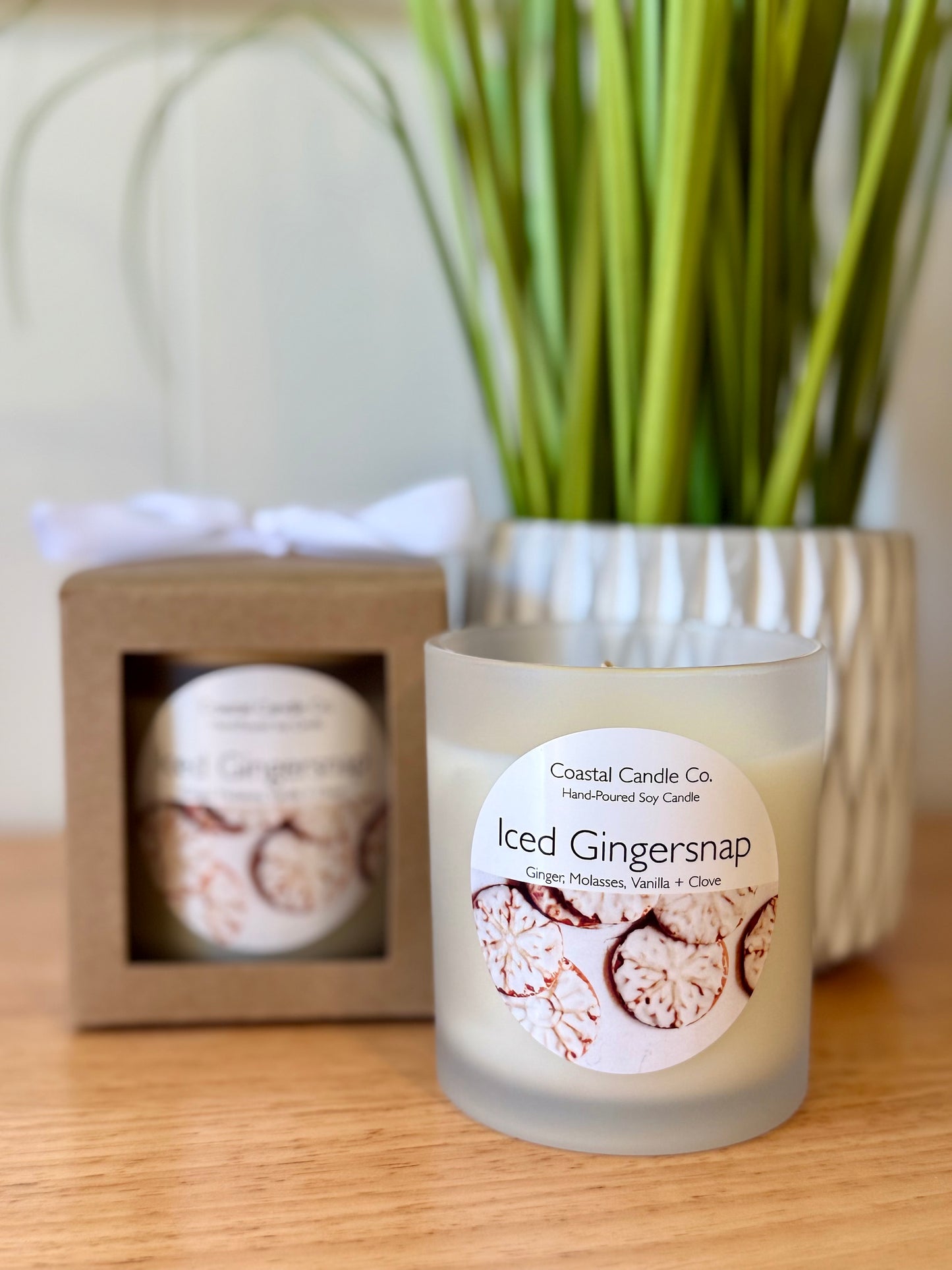 Iced Gingersnap | Frosted White Vessel Soy Candle